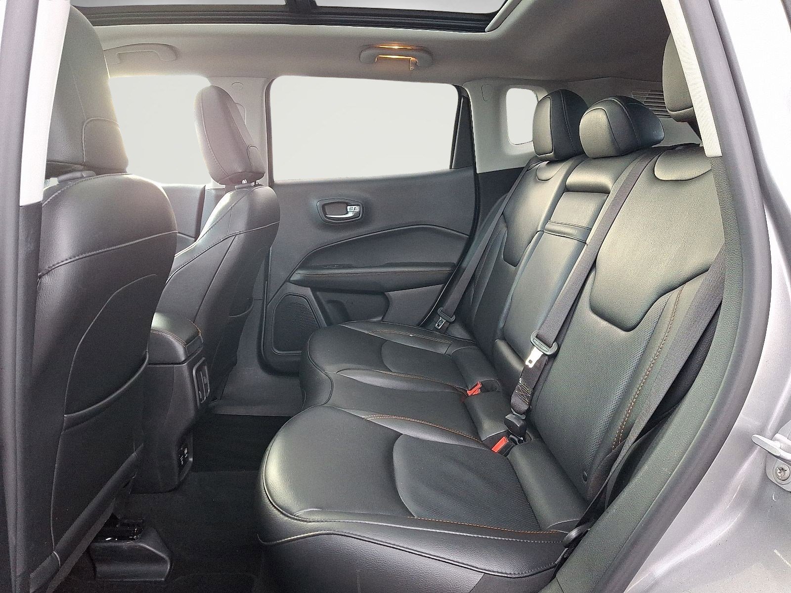 Used 2019 Jeep Compass Limited w/ Safety & Security Group image 10