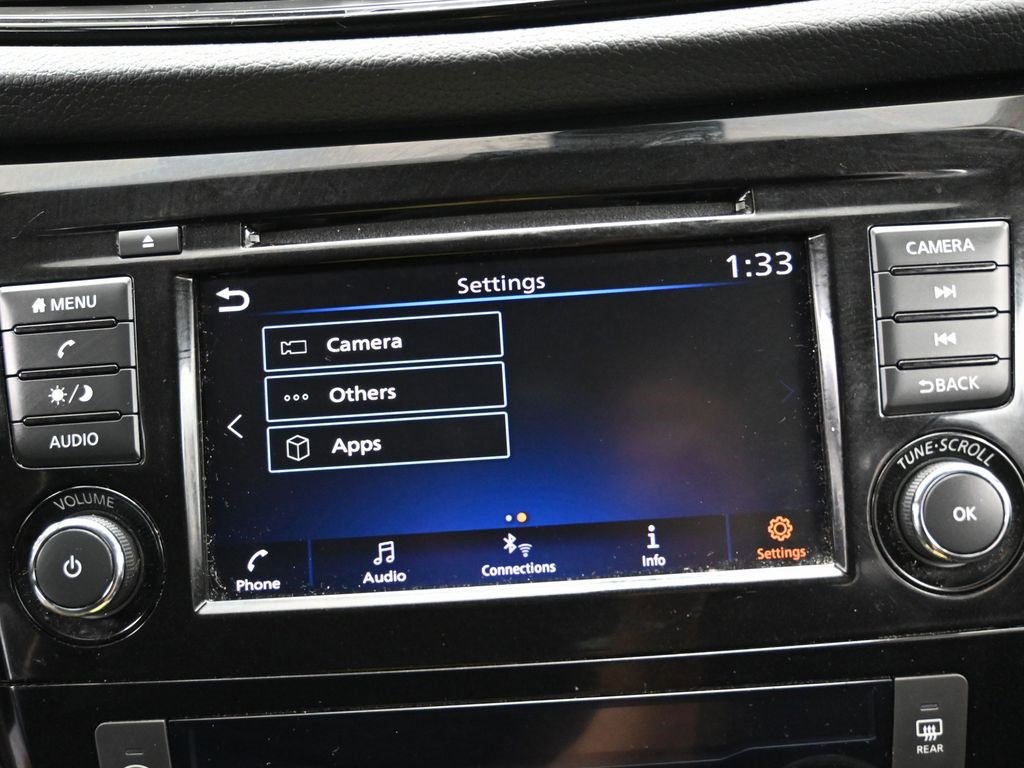 Used 2020 Nissan Rogue SV image 24