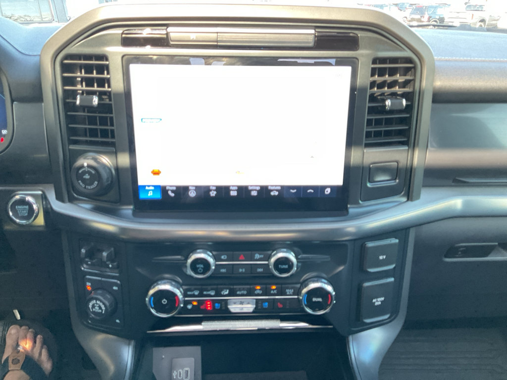 Used 2025 Ford F150 Lariat w/ Equipment Group 501A Mid AWD/4WD image 17