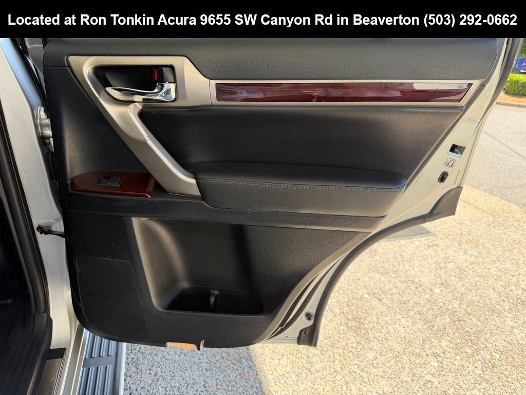 Used 2016 Lexus GX 460 w/ Premium Package AWD/4WD image 28