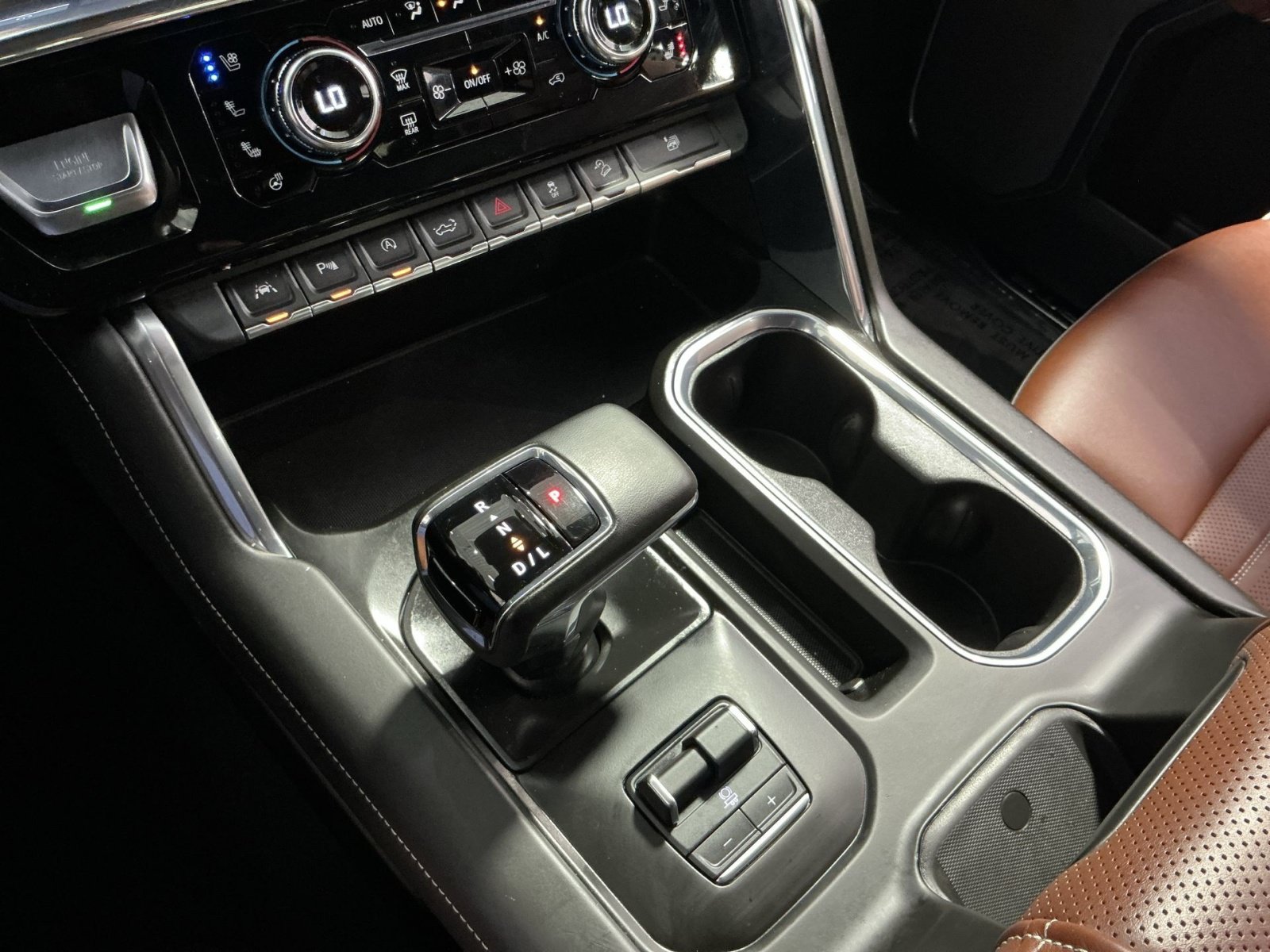 Used 2024 GMC Sierra 1500 Denali Ultimate AWD/4WD image 22