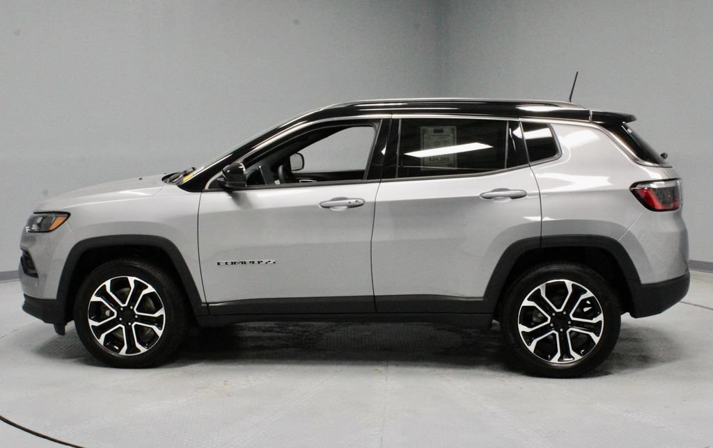 Used 2023 Jeep Compass Limited AWD/4WD image 8