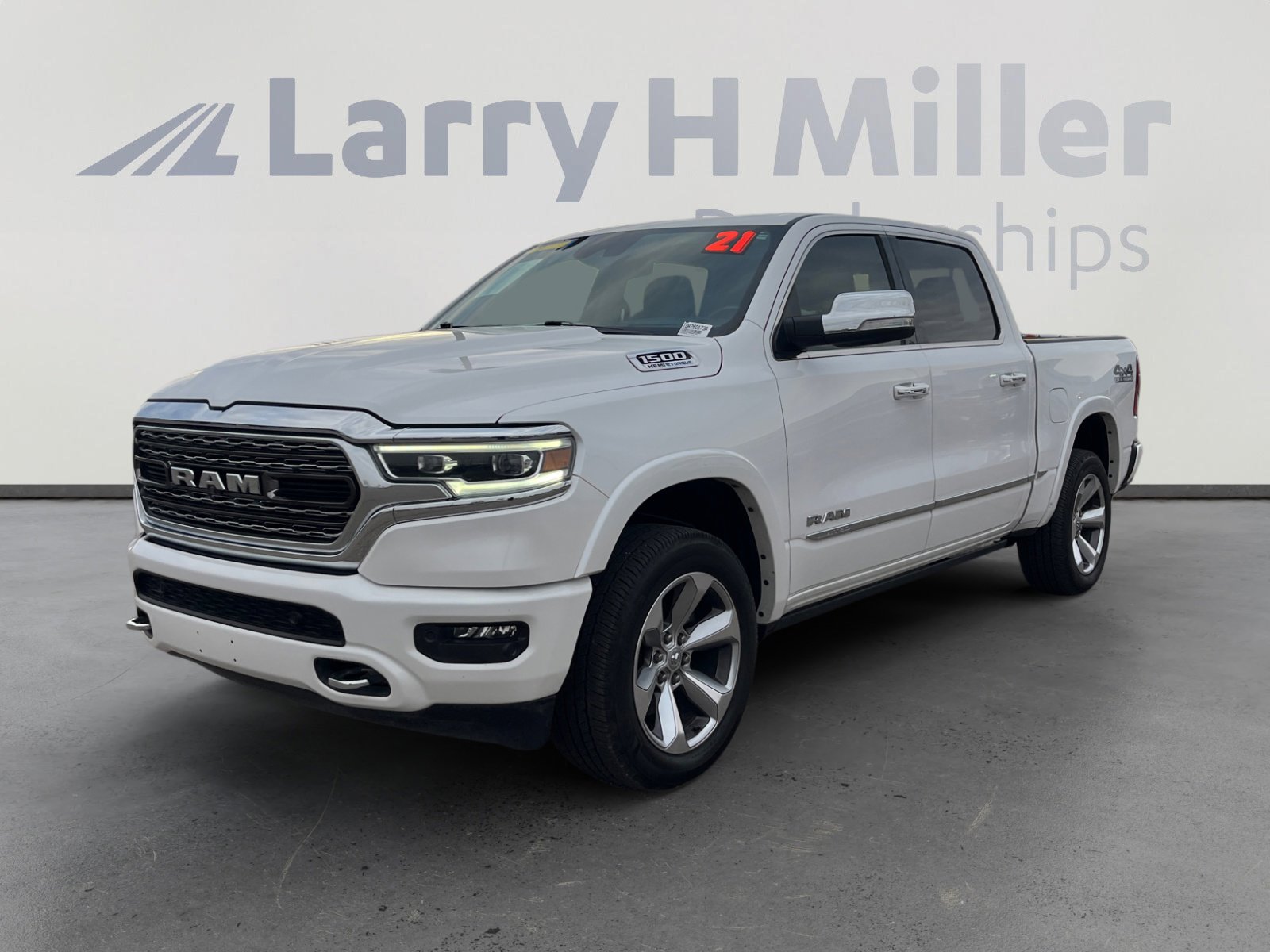 Used 2021 RAM 1500 Limited image 1