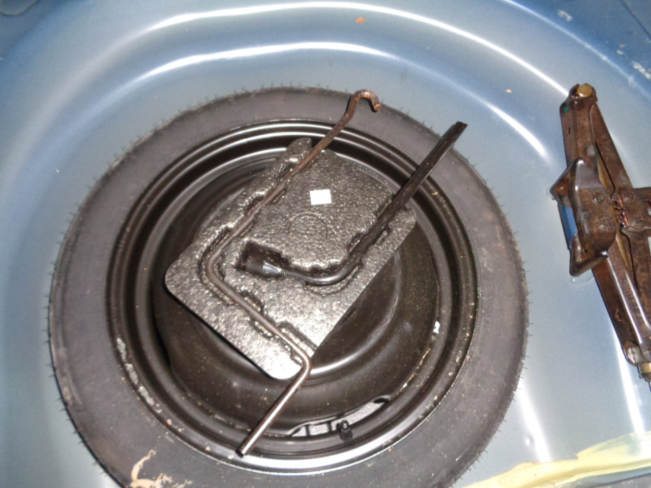 Used 2004 Toyota Corolla LE image 25