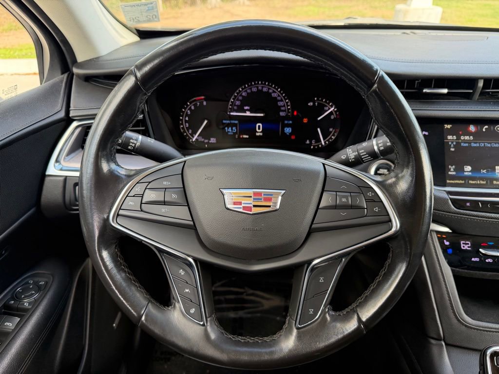 Used 2019 Cadillac XT5 Premium Luxury image 17