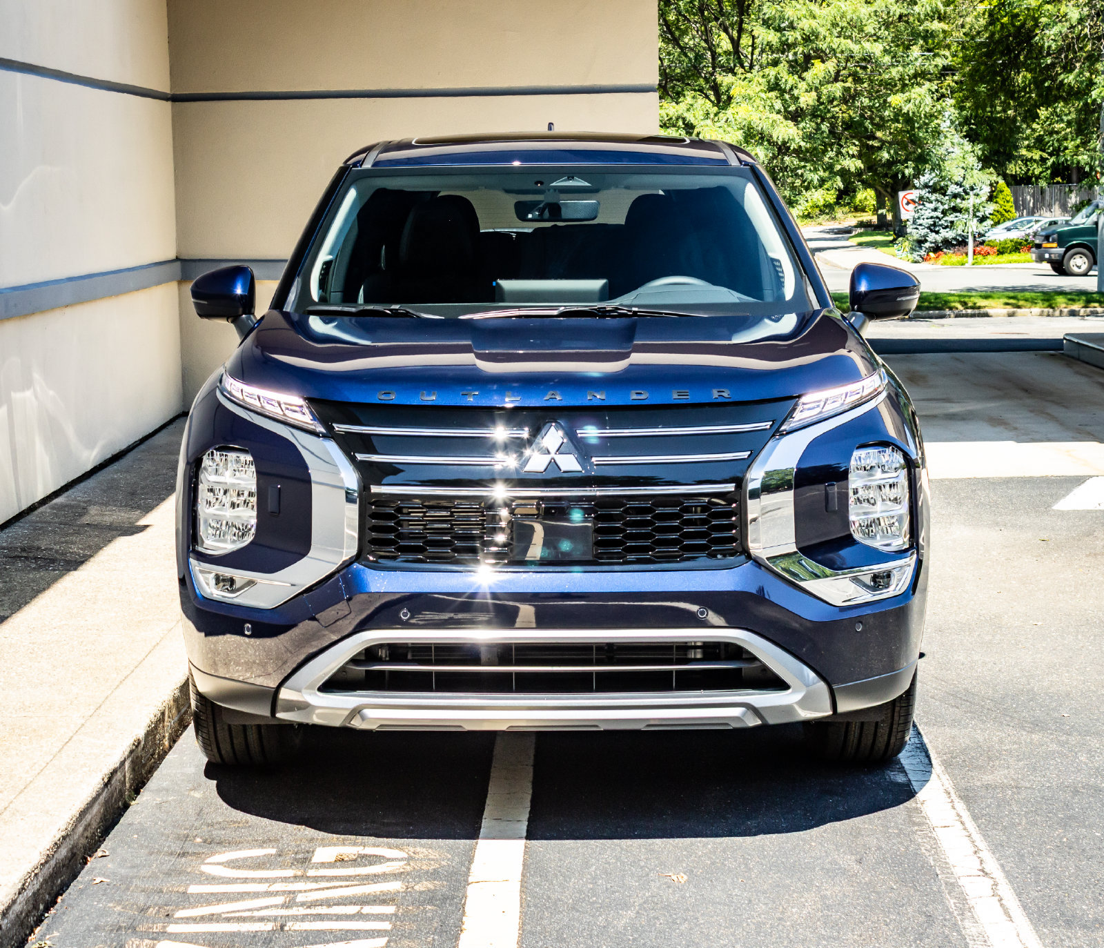 New 2026 Mitsubishi Outlander SE AWD/4WD image 2
