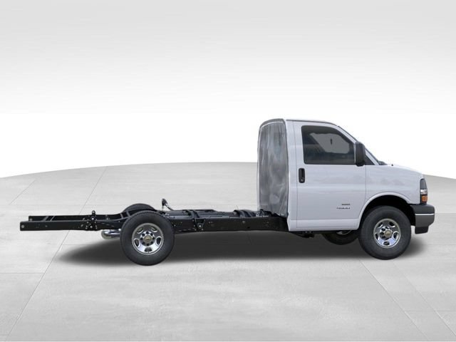 New 2026 Chevrolet Express 3500 w/ Power Convenience Package RWD image 5