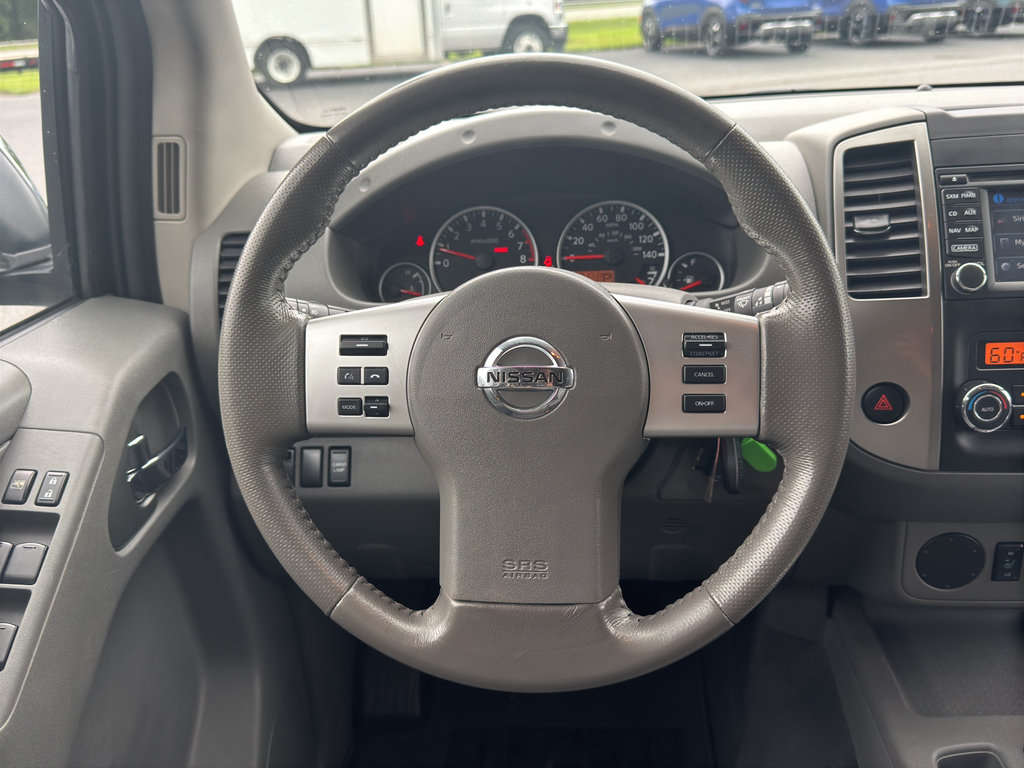 Used 2019 Nissan Frontier SL RWD image 17
