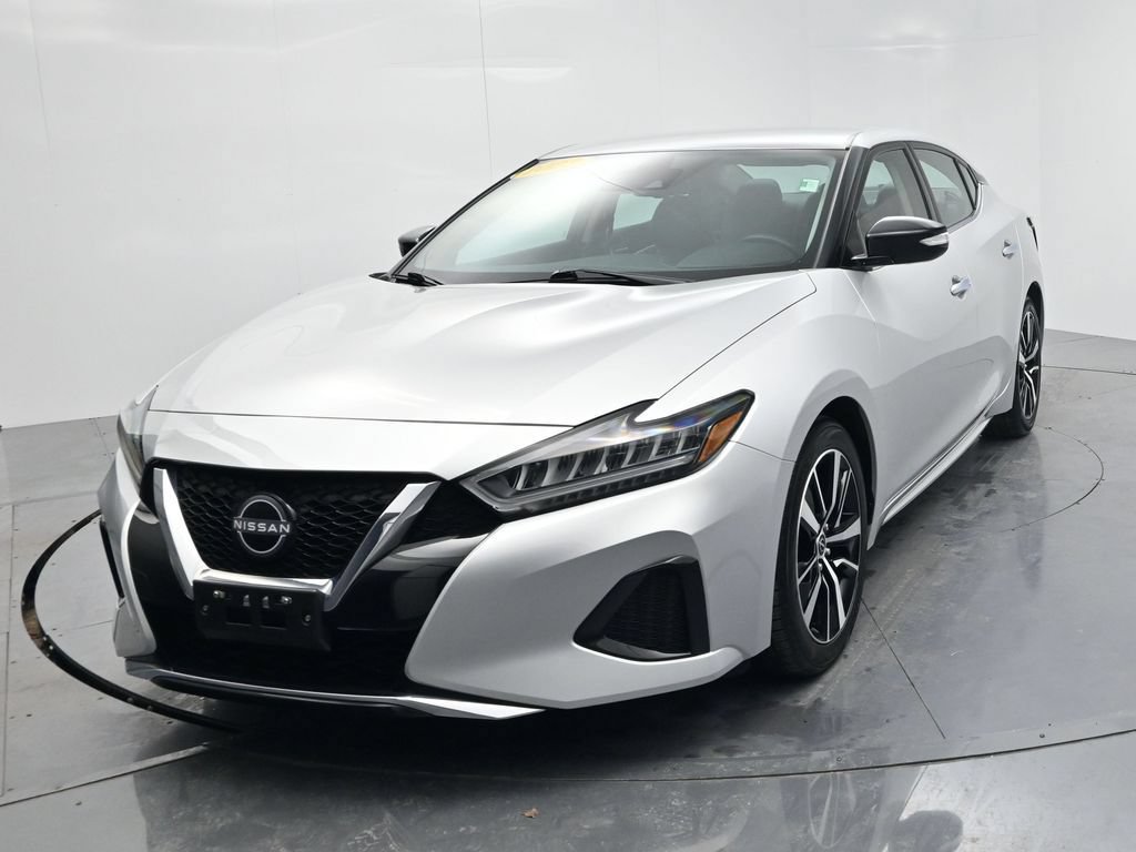 Used 2023 Nissan Maxima SV w/ Floor Mat Group FWD image 3