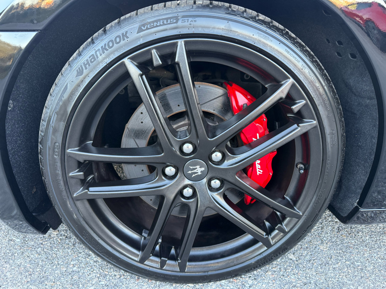 Used 2017 Maserati GranTurismo MC image 39