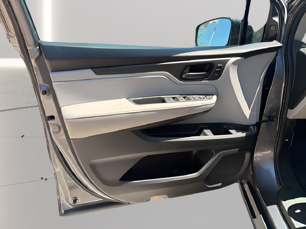 Used 2018 Honda Odyssey EX-L image 15