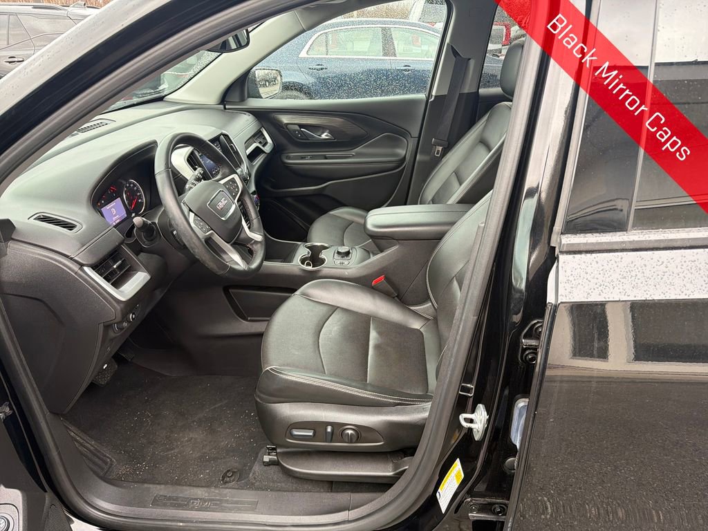 Used 2023 GMC Terrain SLT w/ Elevation Edition image 11