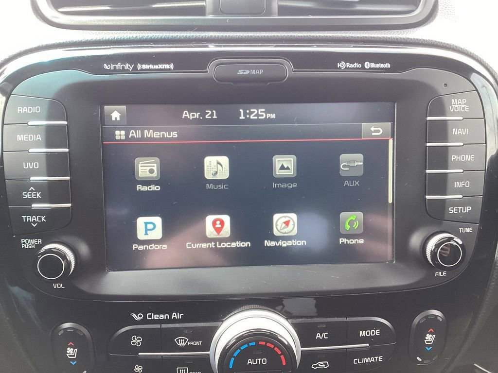 Used 2015 Kia Soul + w/ Primo Package FWD image 22