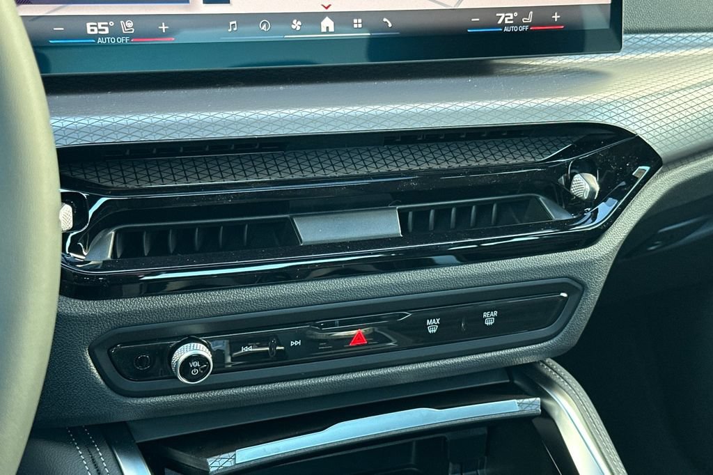 New 2026 BMW M440i Coupe RWD image 23
