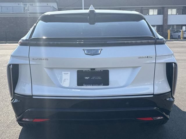 Certified 2024 Cadillac Lyriq Luxury w/ LPO, Floor Liner Package AWD/4WD image 37