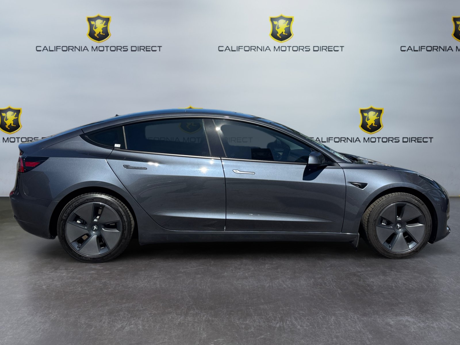 Used 2023 Tesla Model 3 Standard Range RWD image 6