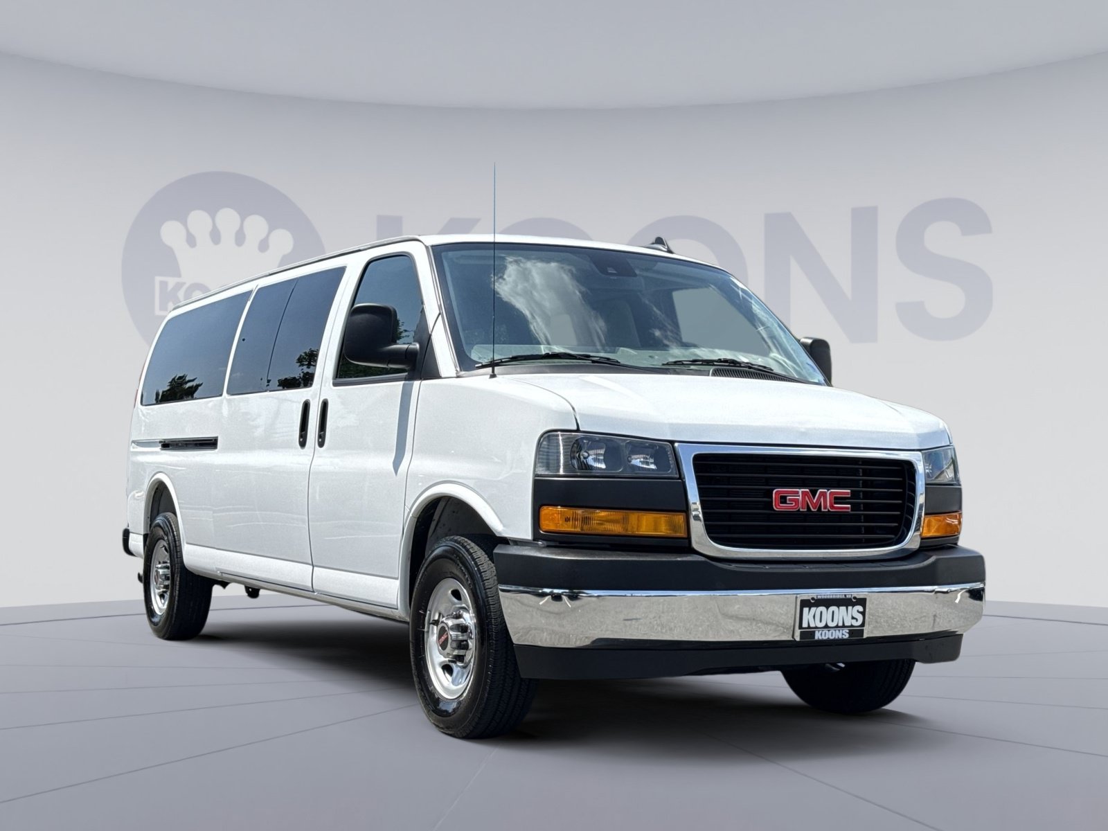 Used 2025 GMC Savana 3500 LT w/ LT Preferred Equipment Group RWD image 10