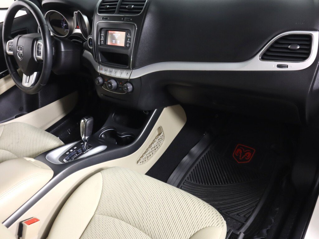 Used 2014 Dodge Journey SXT AWD/4WD image 36