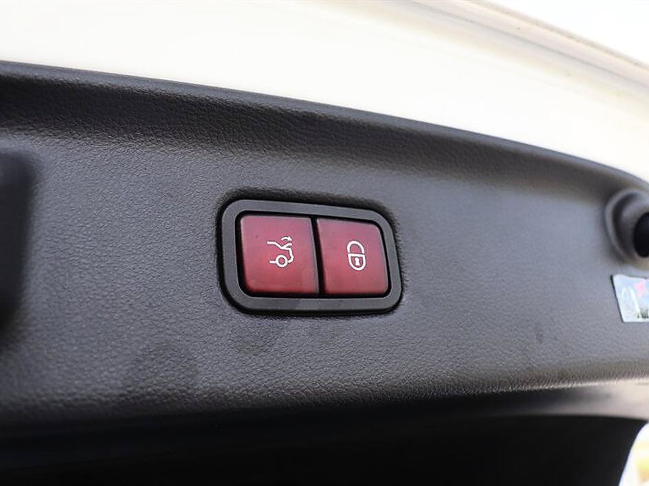 Used 2022 Mercedes-Benz S 580 4MATIC Sedan image 32