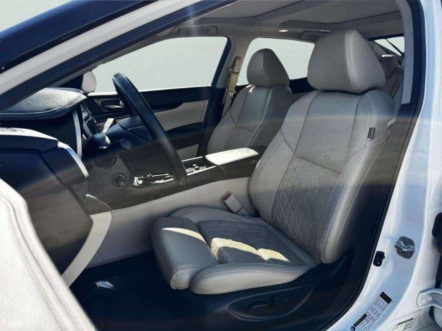 Used 2022 Nissan Maxima Platinum w/ Sport Mat Group FWD image 18