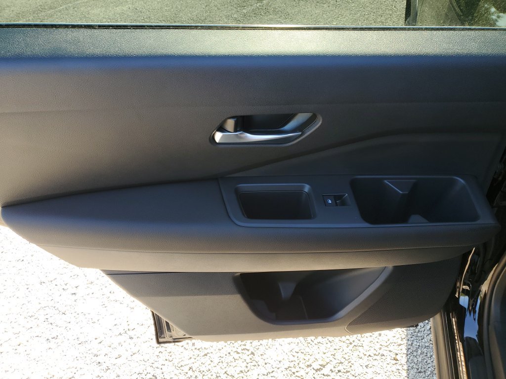 New 2026 Nissan Pathfinder SL FWD image 10
