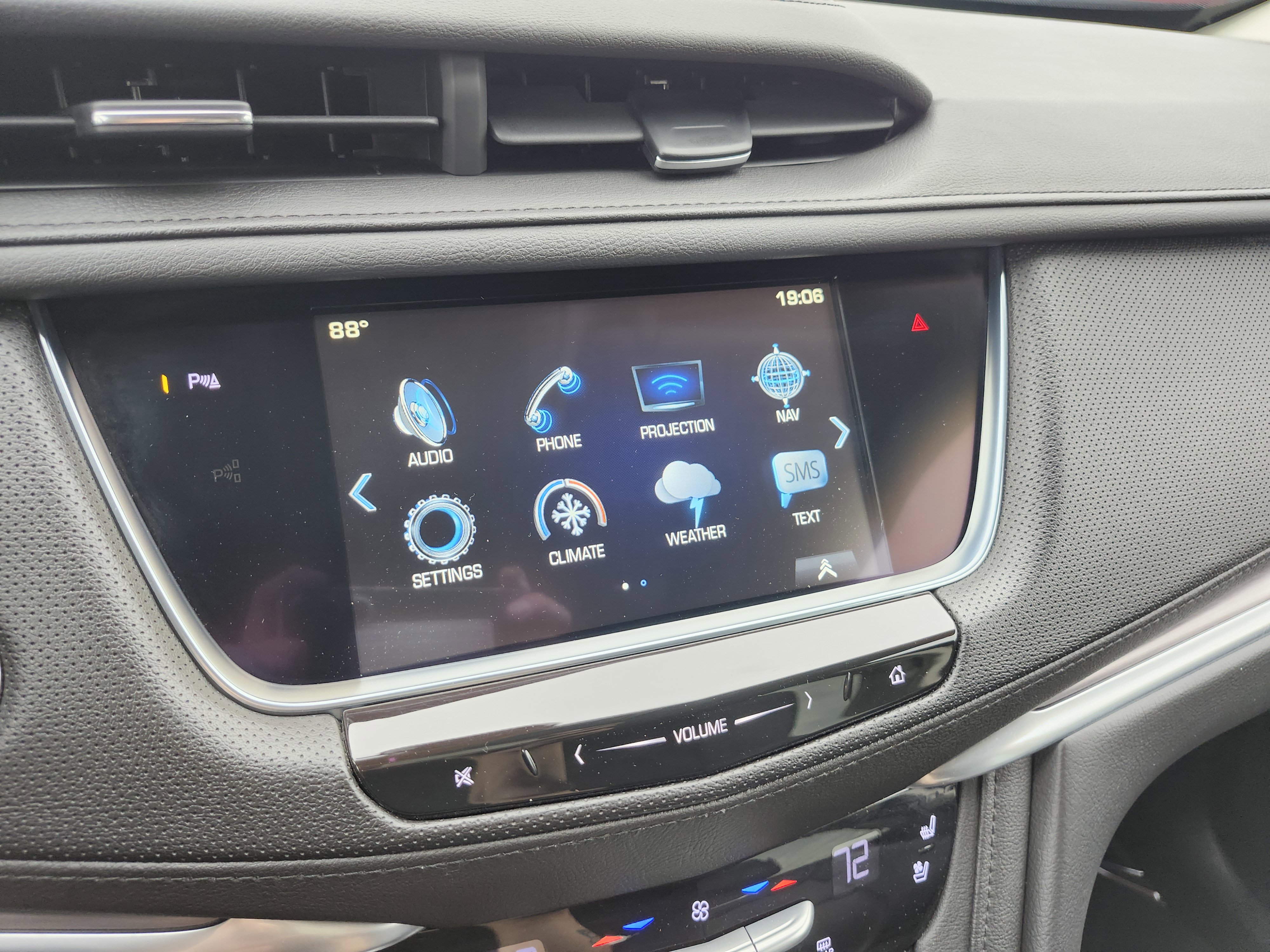 Used 2018 Cadillac XT5 Premium Luxury AWD/4WD image 8