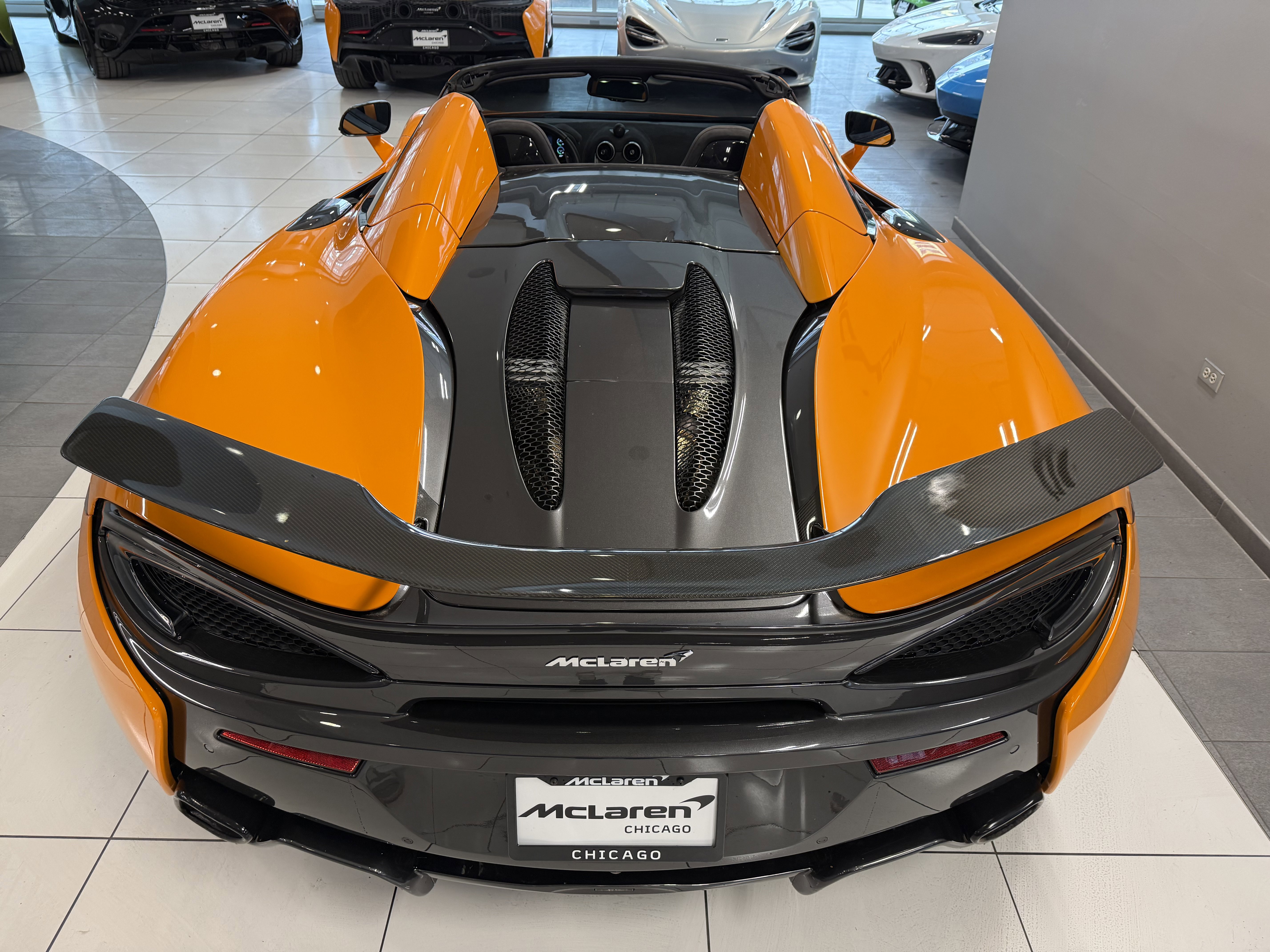 Used 2019 McLaren 570S Spider image 6