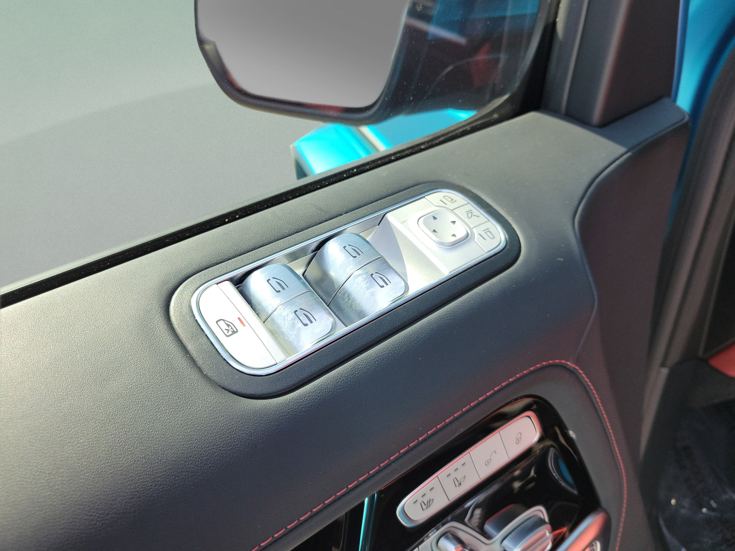 Certified 2025 Mercedes-Benz G 63 AMG 4MATIC image 13