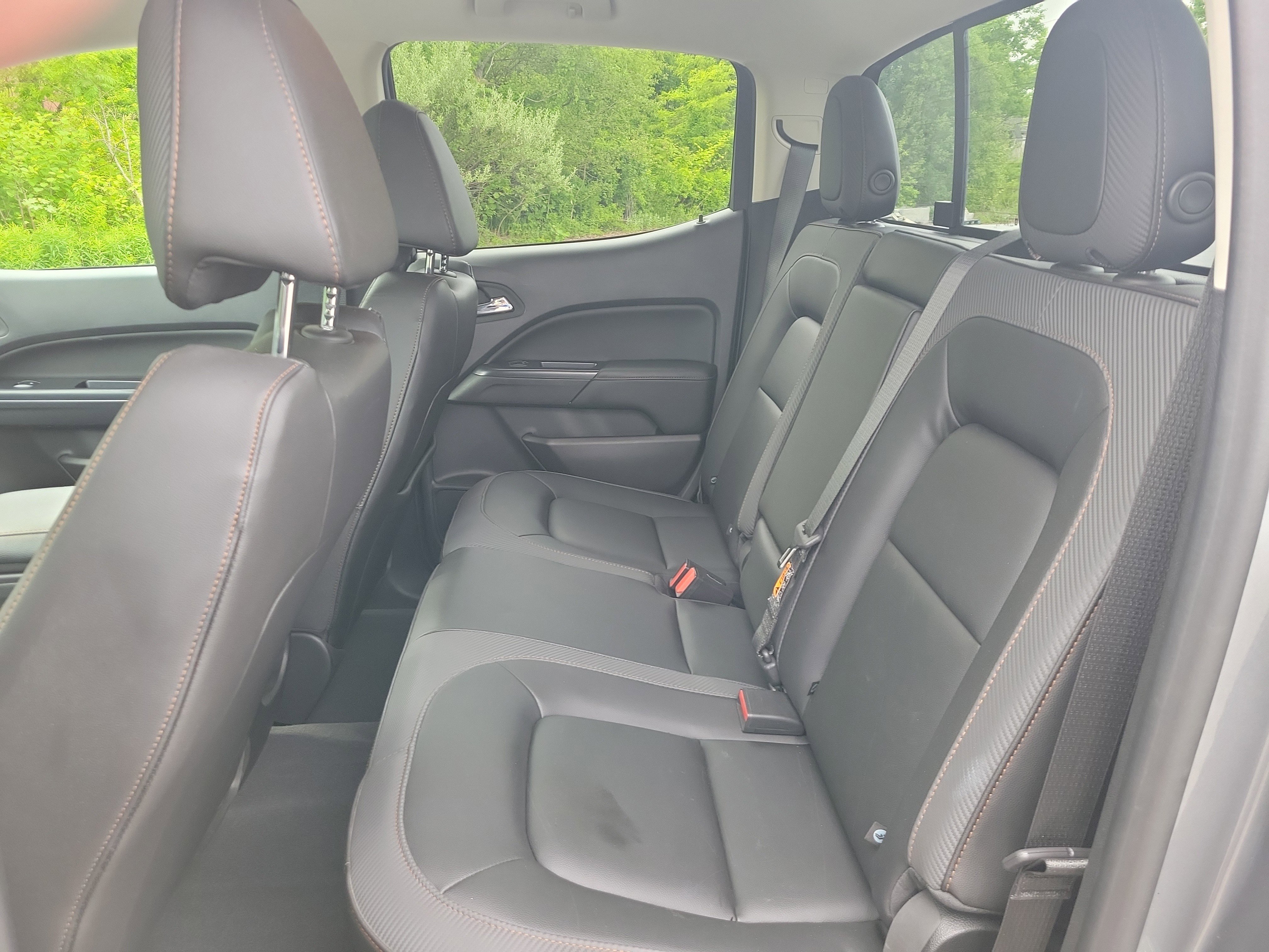 Used 2022 GMC Canyon AT4 w/ Trailering Package AWD/4WD image 16