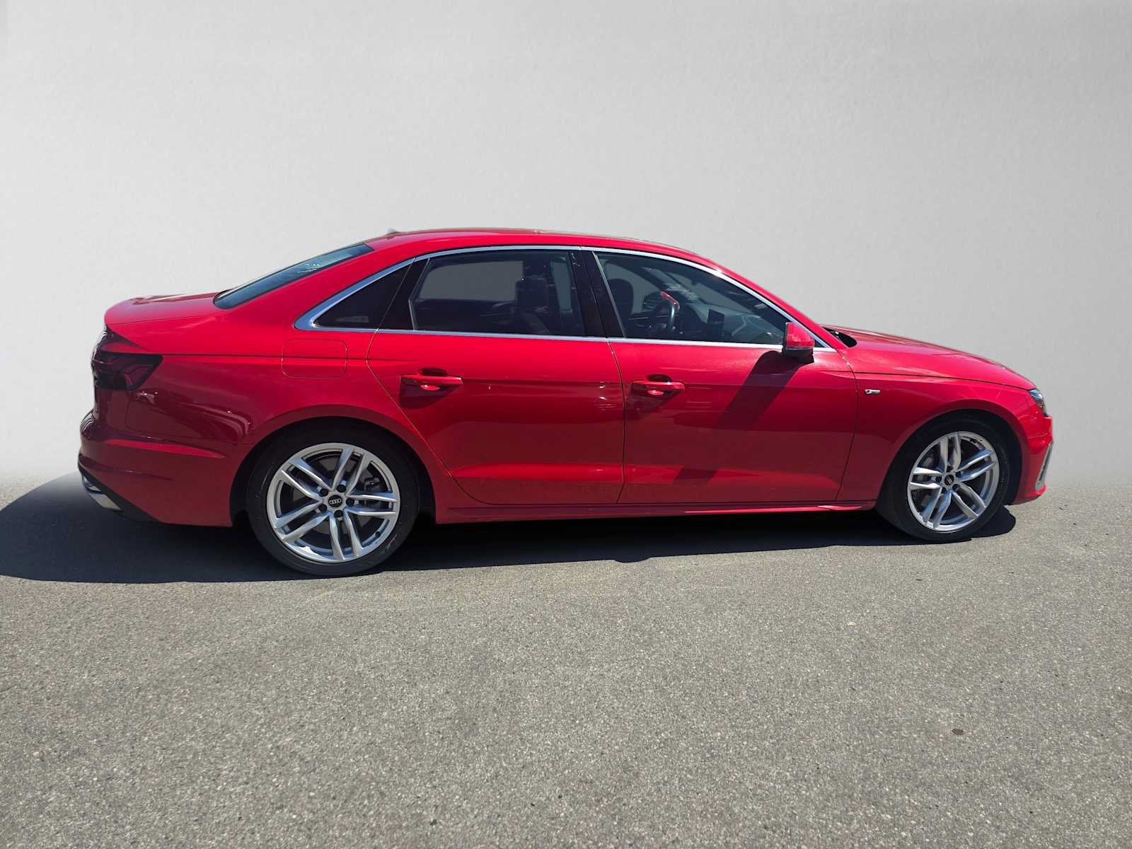 Used 2024 Audi A4 2.0T Premium Plus AWD/4WD image 6