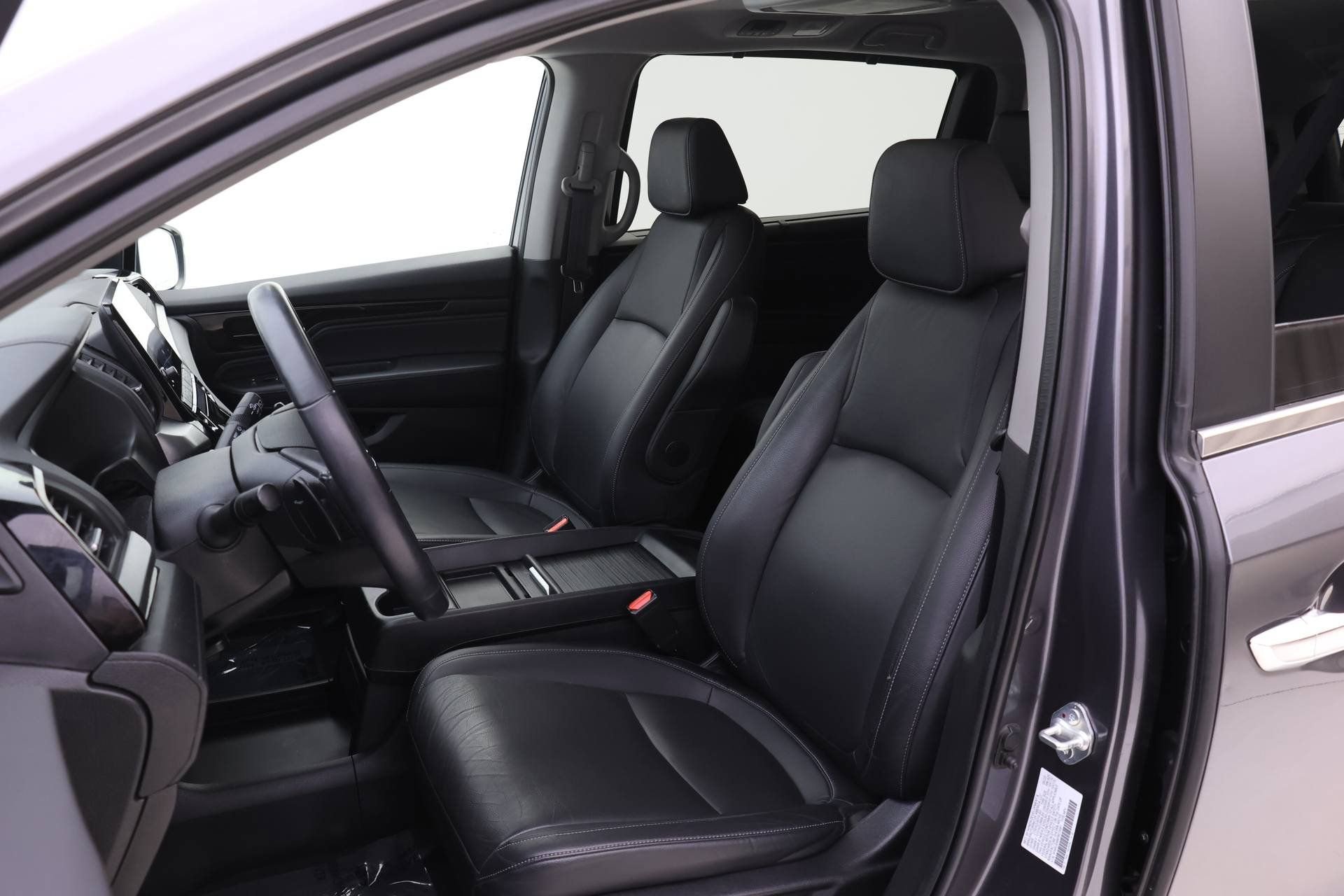 Used 2023 Honda Odyssey Touring image 3