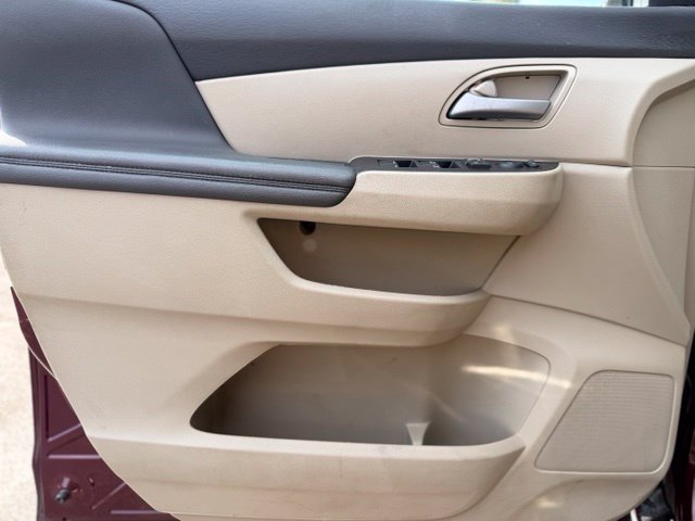 Used 2013 Honda Odyssey EX image 17