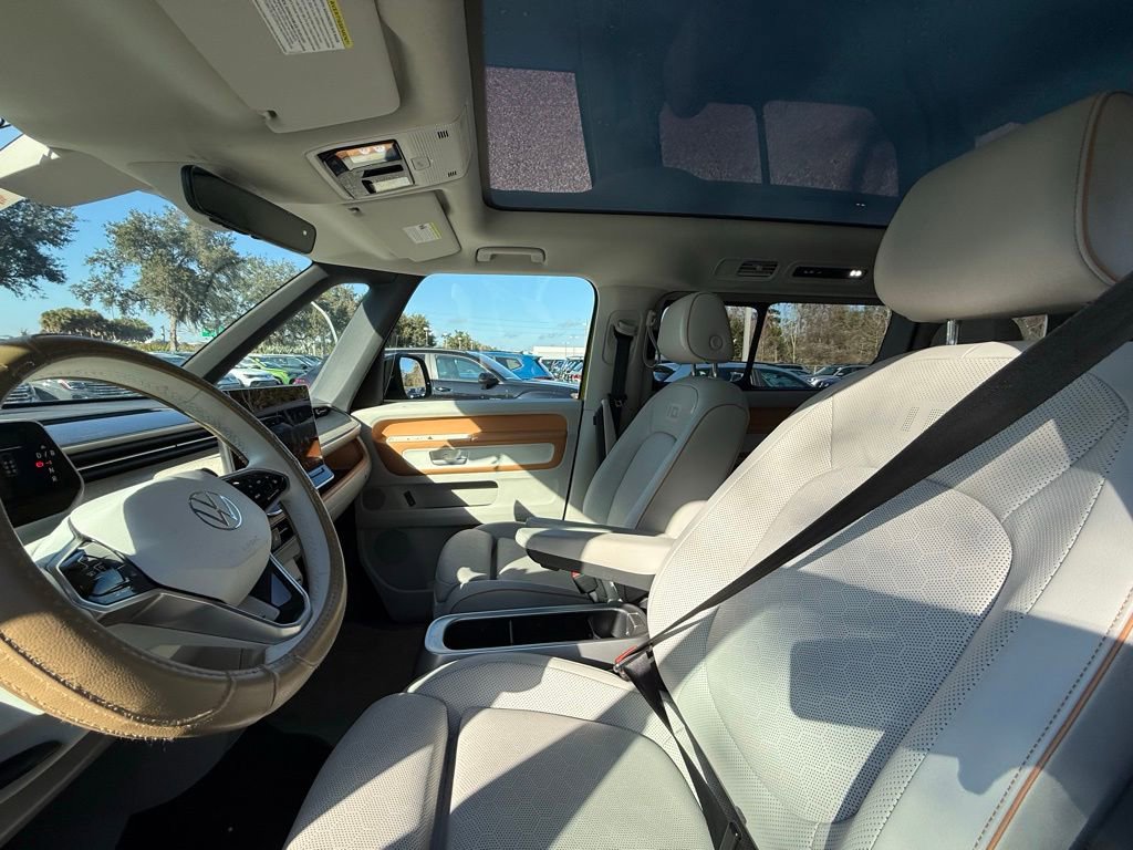 Used 2025 Volkswagen ID. Buzz 1st Edition image 23