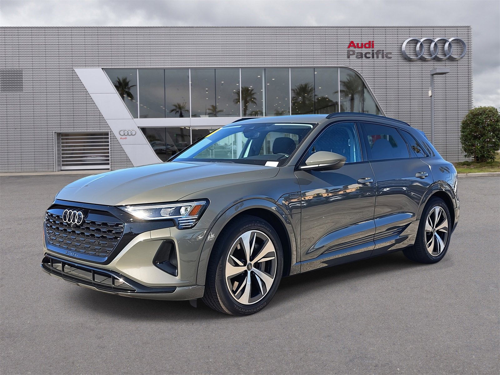 Used 2024 Audi Q8 e-tron Premium