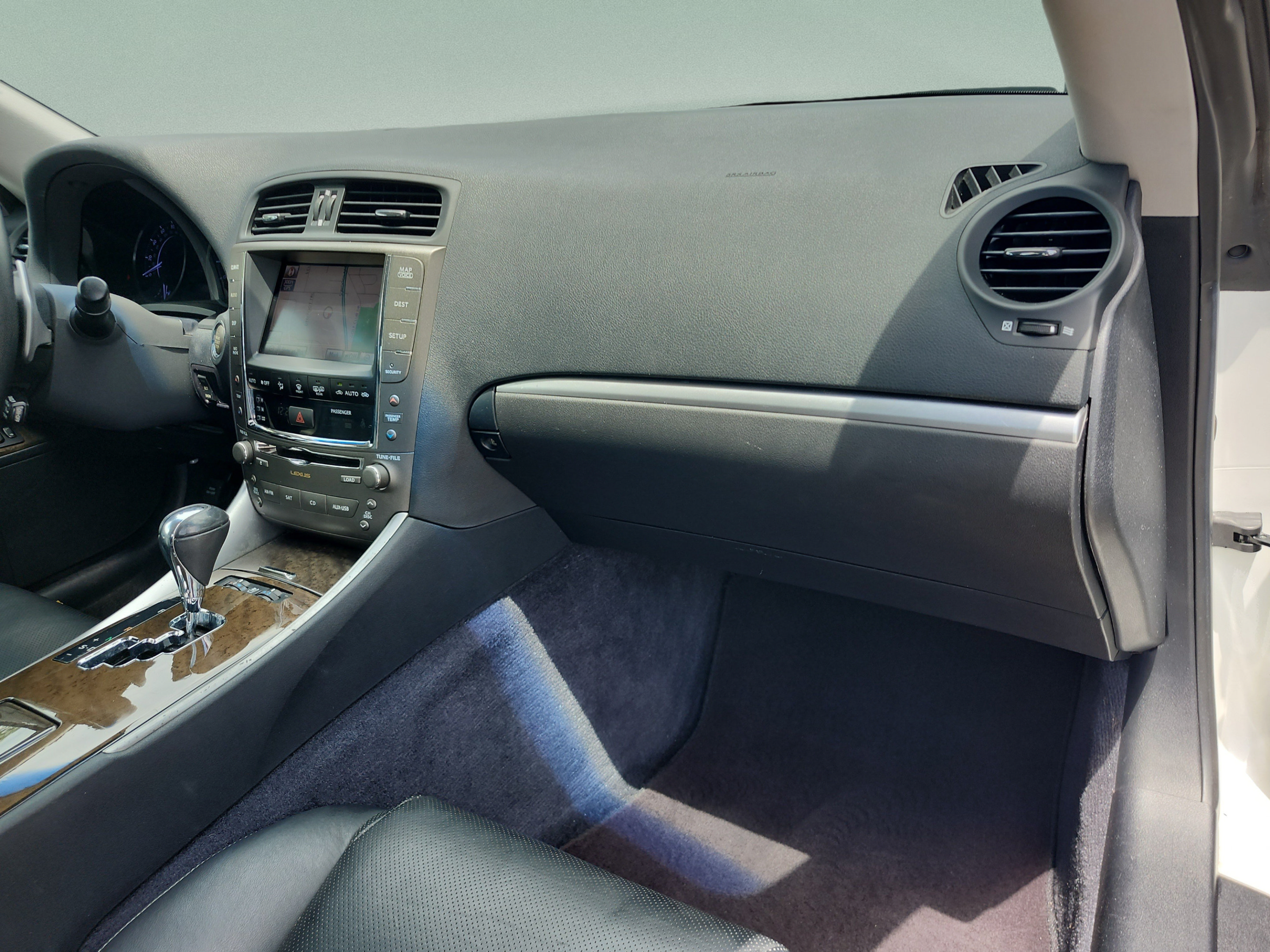 Used 2012 Lexus IS 350C w/ Luxury Pkg RWD image 20