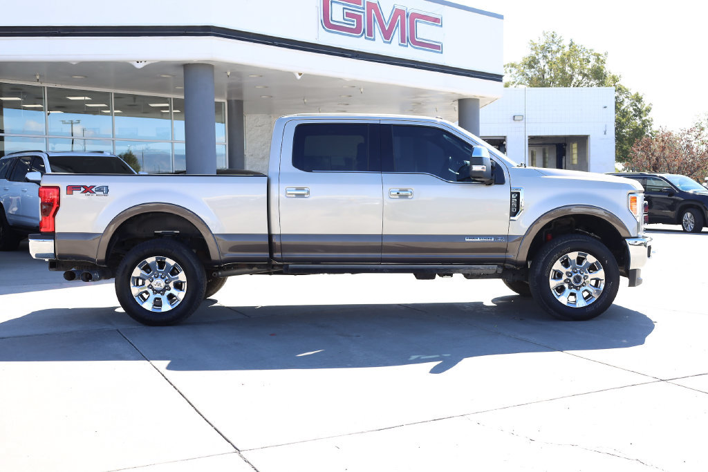 Used 2017 Ford F250 King Ranch w/ King Ranch Ultimate Package AWD/4WD image 7