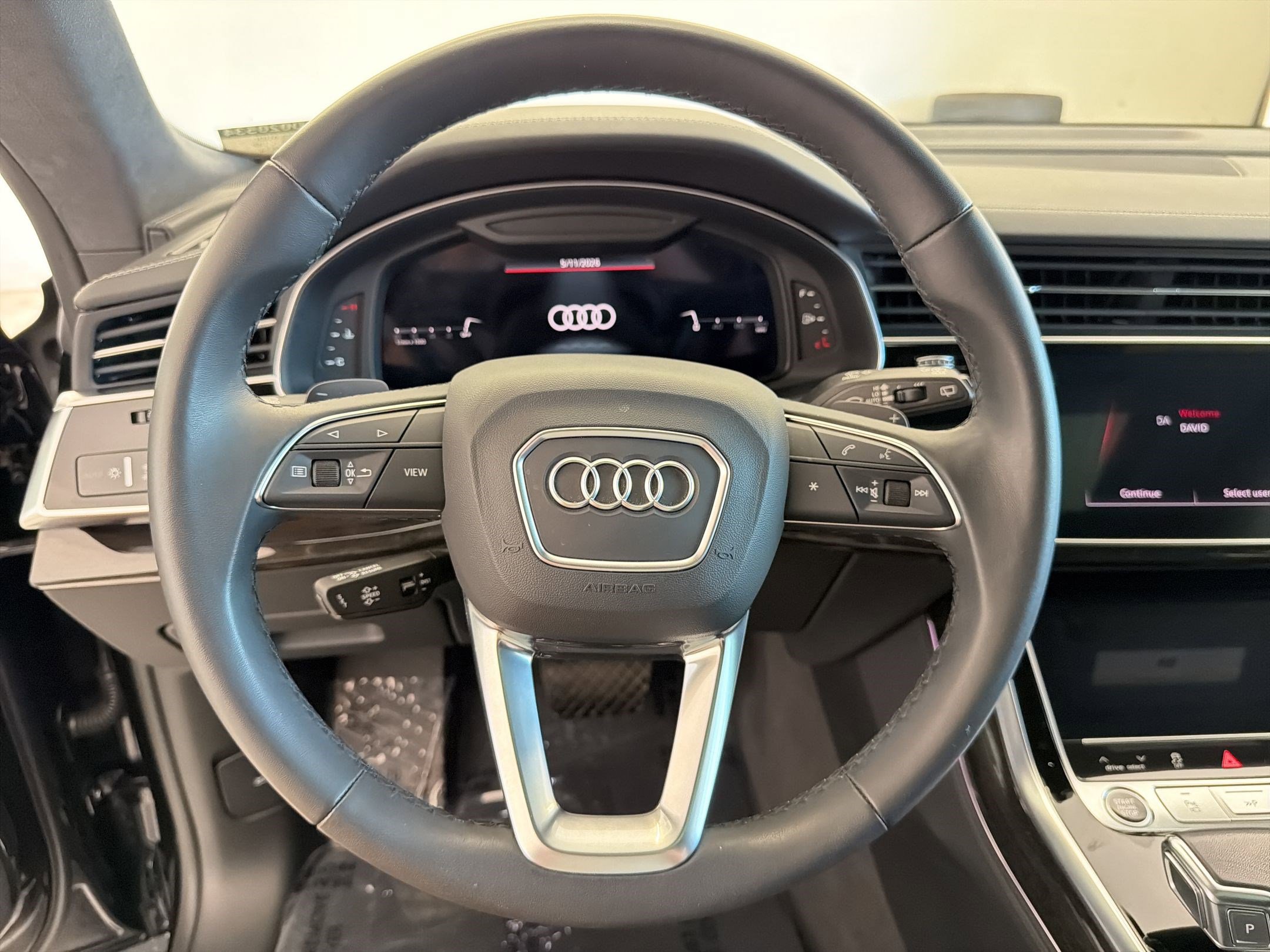 Used 2023 Audi Q8 Prestige w/ Prestige Package AWD/4WD image 18