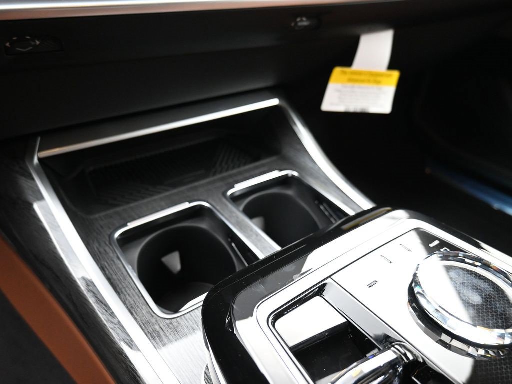 New 2026 BMW 740i xDrive image 13