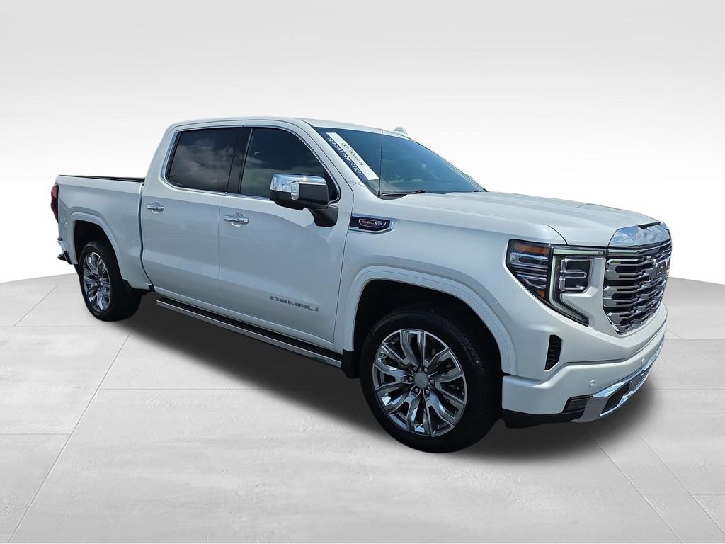Used 2025 GMC Sierra 1500 Denali w/ Denali Reserve Package AWD/4WD image 3