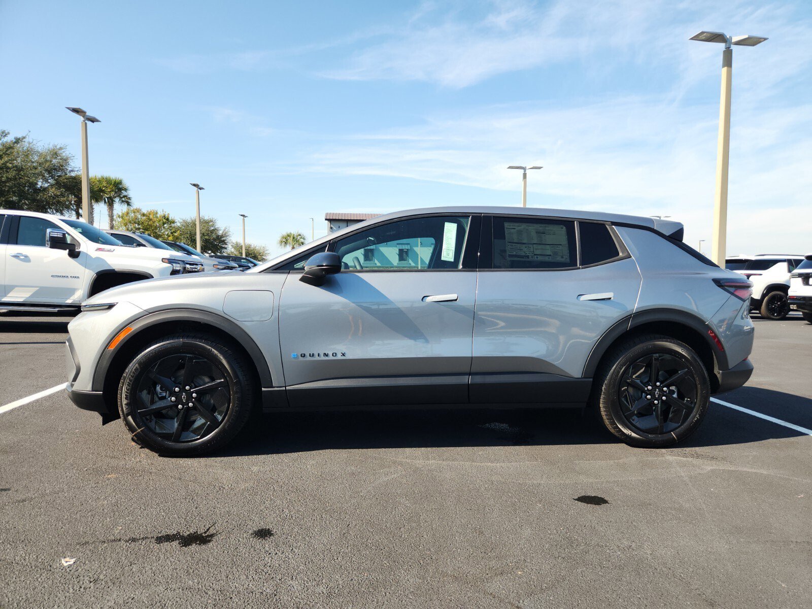 New 2026 Chevrolet Equinox EV LT image 3