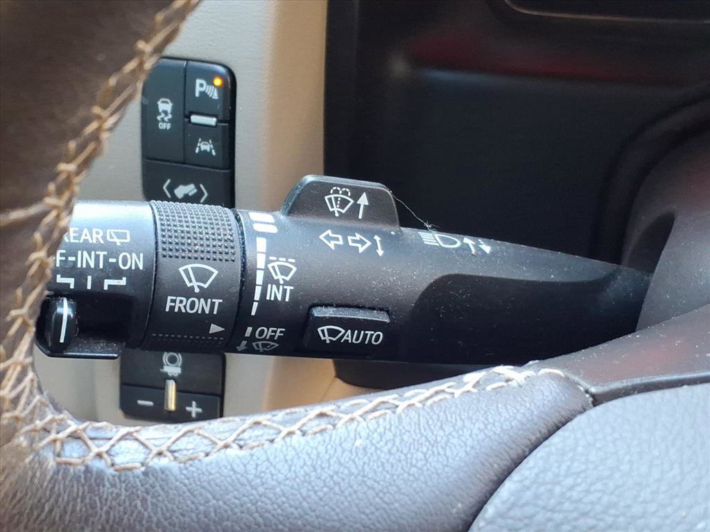 Used 2019 GMC Yukon Denali w/ Open Road Package image 26