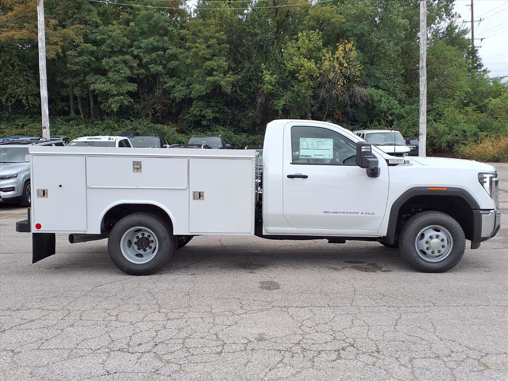 New 2025 GMC Sierra 3500 Pro w/ Convenience Package AWD/4WD image 17