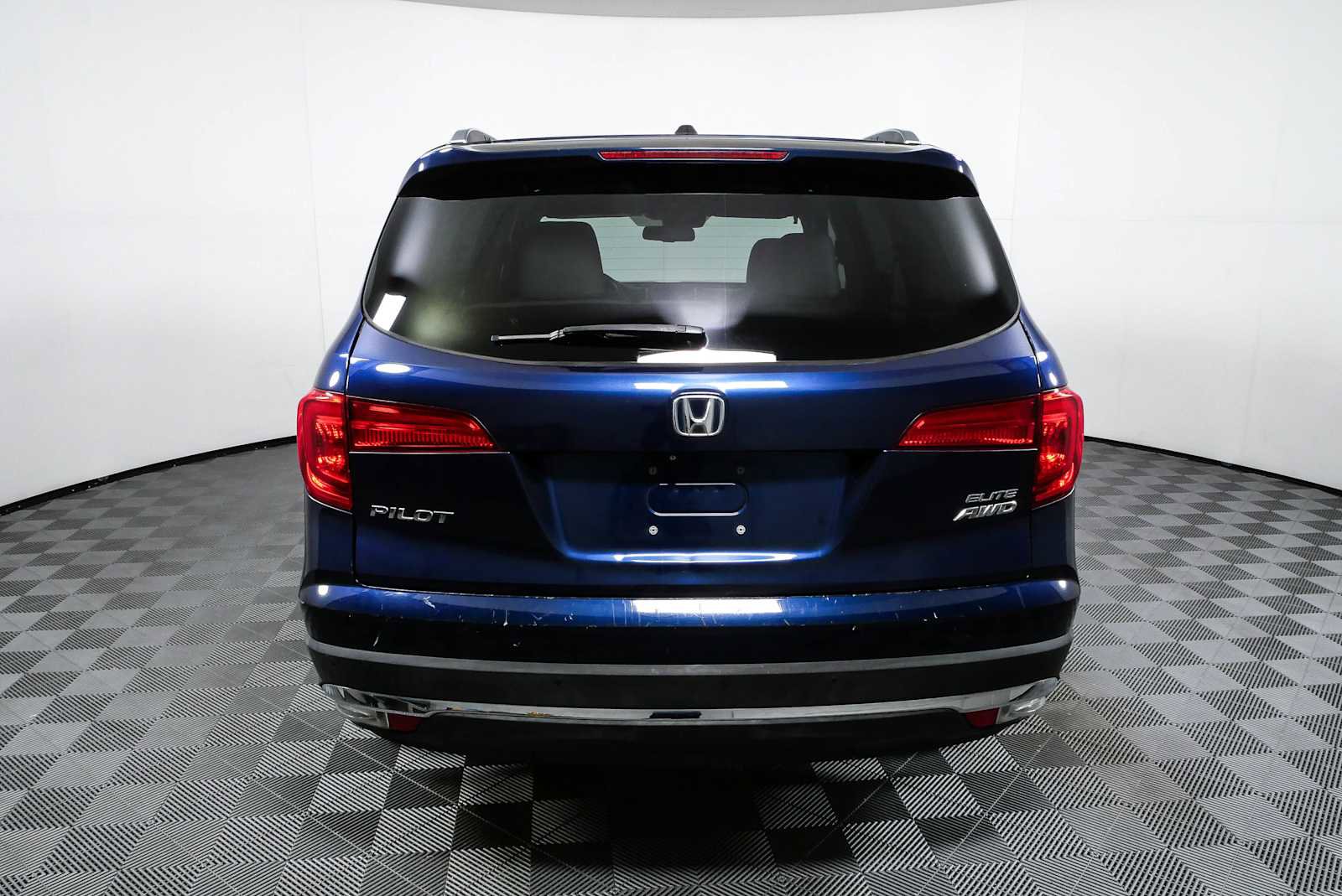 Used 2016 Honda Pilot Elite image 27