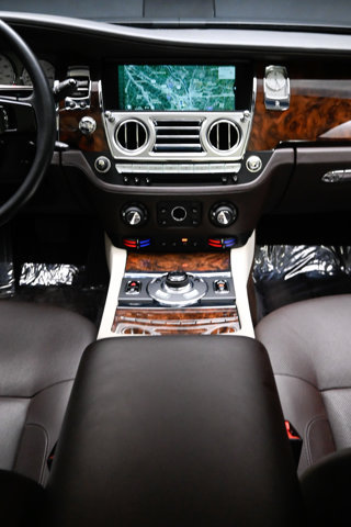 Used 2012 Rolls-Royce Ghost RWD image 96