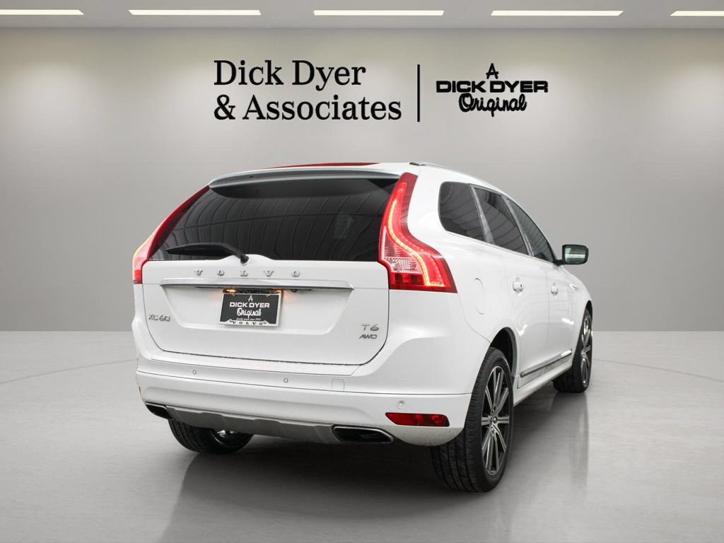Used 2017 Volvo XC60 T6 Inscription w/ Advanced Package AWD/4WD image 11