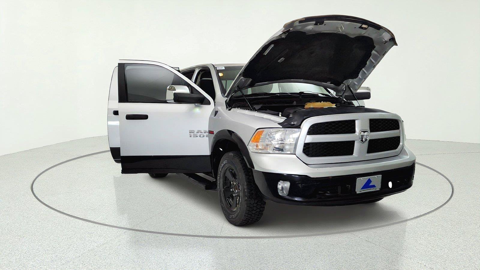 Used 2015 RAM 1500 Outdoorsman AWD/4WD image 9