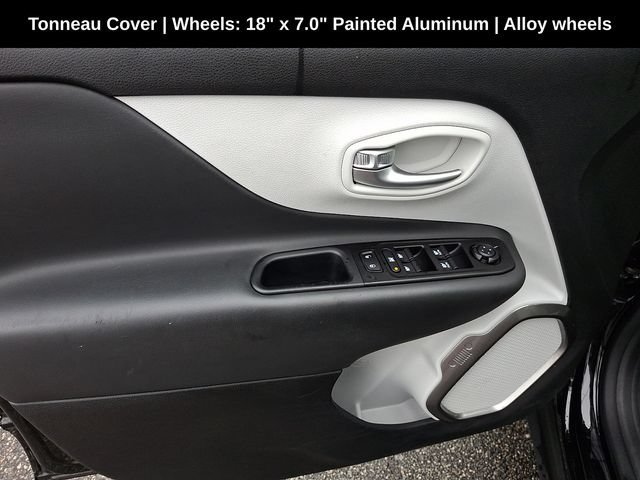 Used 2020 Jeep Renegade Limited w/ Safety and Security Group AWD/4WD image 23