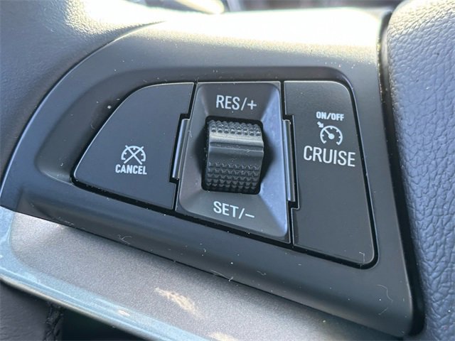 Used 2022 Chevrolet Trax LT w/ LT Convenience Package image 33