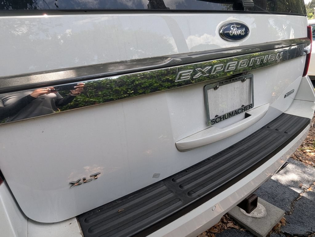 Used 2017 Ford Expedition XLT RWD image 14