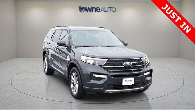Used 2023 Ford Explorer XLT w/ Equipment Group 202A image 6